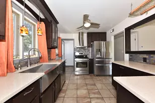 8935 N Navajo Rd, Bayside, WI 53217 - Photo 17