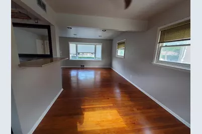 8935 N Navajo Rd, Bayside, WI 53217 - Photo 13