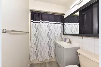 8935 N Navajo Rd, Bayside, WI 53217 - Photo 29