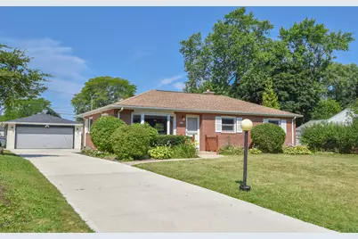 8935 N Navajo Rd, Bayside, WI 53217 - Photo 1
