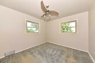 8935 N Navajo Rd, Bayside, WI 53217 - Photo 27