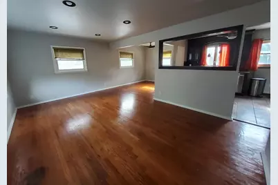 8935 N Navajo Rd, Bayside, WI 53217 - Photo 11