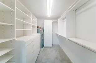 1515 N Van Buren St, Milwaukee, WI 53202 - Photo 37