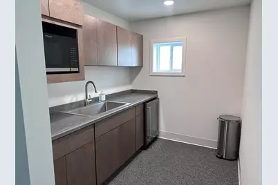 6714A W Mequon Rd, Mequon, WI 53092 - Photo 5