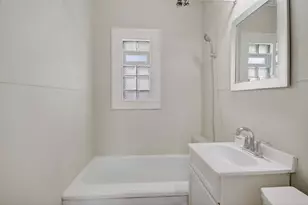 3529 N 11th St, Milwaukee, WI 53206 - Photo 19