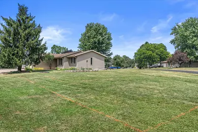 N6640  Laural Rd, Elkhorn, WI 53121 - Photo 3