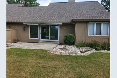 2333 W Cumberland Ct, Mequon, WI 53092 - Photo 3