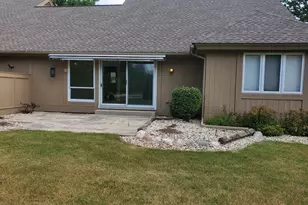 2333 W Cumberland Ct, Mequon, WI 53092 - Photo 3