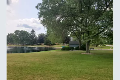 2333 W Cumberland Ct, Mequon, WI 53092 - Photo 21