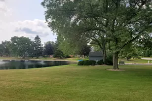2333 W Cumberland Ct, Mequon, WI 53092 - Photo 21
