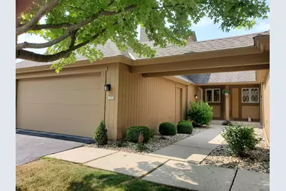 2333 W Cumberland Ct, Mequon, WI 53092 - Photo 1
