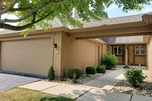 2333 W Cumberland Ct, Mequon, WI 53092 - Photo 1