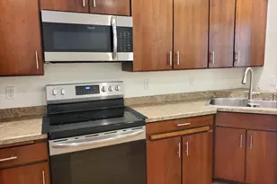2333 W Cumberland Ct, Mequon, WI 53092 - Photo 9