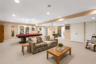 10752 N Oxford Ct, Mequon, WI 53092 - Photo 19