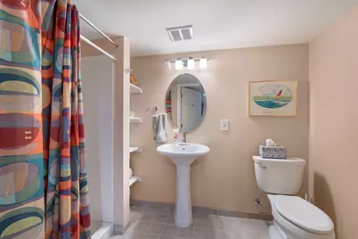 10752 N Oxford Ct, Mequon, WI 53092 - Photo 21