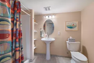 10752 N Oxford Ct, Mequon, WI 53092 - Photo 21