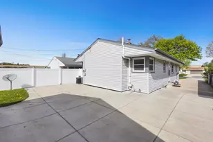 2125 N 113th St, Wauwatosa, WI 53226 - Photo 25