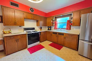 14345 Hyland Dr, Brookfield, WI 53005 - Photo 15