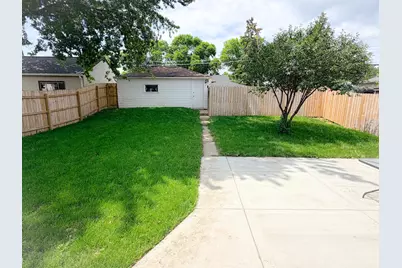 6611 S 19th St, Milwaukee, WI 53221 - Photo 7
