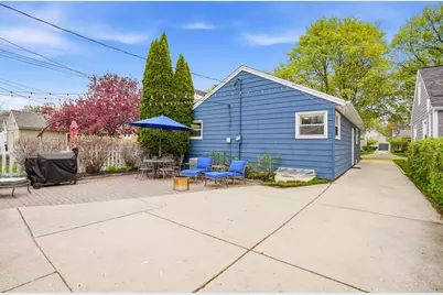 2011 N 85th St, Wauwatosa, WI 53226 - Photo 21