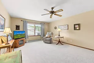820 Devonshire Ln, West Bend, WI 53090 - Photo 27