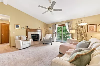 820  Devonshire Ln #C, West Bend, WI 53090 - Photo 5