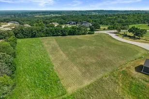 S59W29914 Aces Ct, Genesee, WI 53189 - Photo 5