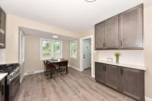 4212 W Clinton Ave, Milwaukee, WI 53209 - Photo 3