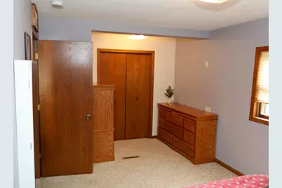 13718  Burtness Dr, Wilmington, MN 55921 - Photo 15