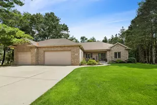 1232 Peregrine Ct, Burlington, WI 53105 - Photo 1
