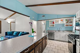 1632 Parkway Dr, Port Washington, WI 53074 - Photo 11