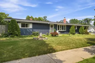 1632 Parkway Dr, Port Washington, WI 53074 - Photo 29