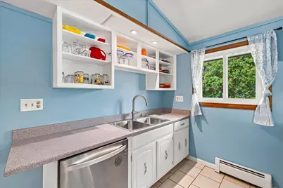 1632  Parkway Dr, Port Washington, WI 53074 - Photo 13