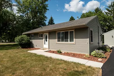 7341 S 37th Pl, Franklin, WI 53132 - Photo 1