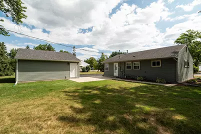 7341 S 37th Pl, Franklin, WI 53132 - Photo 27