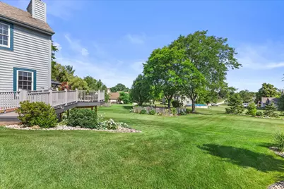 5300  Clover Ln, Racine, WI 53406 - Photo 3