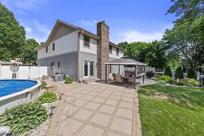 2802  Coventry Ln, Waukesha, WI 53188 - Photo 3