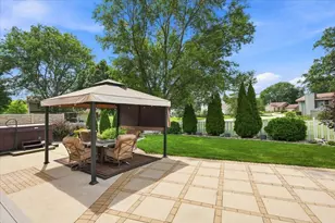 2802 Coventry Ln, Waukesha, WI 53188 - Photo 41