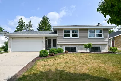 5989  Sugarbush Ln, Greendale, WI 53129 - Photo 37