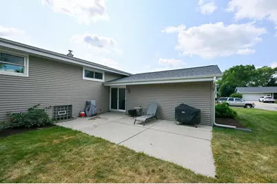 5989  Sugarbush Ln, Greendale, WI 53129 - Photo 29
