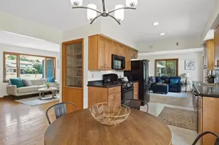W152N5427 Badger Dr, Menomonee Falls, WI 53051 - Photo 5