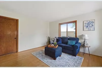 W152N5427  Badger Dr, Menomonee Falls, WI 53051 - Photo 11