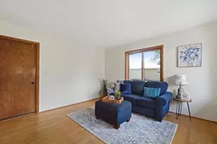 W152N5427 Badger Dr, Menomonee Falls, WI 53051 - Photo 11