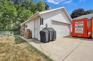 8146 Stickney Ave, Wauwatosa, WI 53213 - Photo 29