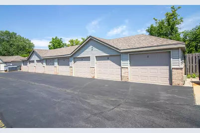 S75W16910  Gregory Dr #6, Muskego, WI 53150 - Photo 11