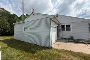 2010 12th St, Two Rivers, WI 54241 - Photo 3