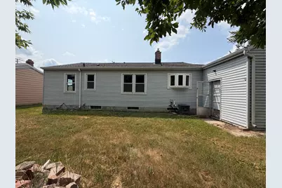 2010  12th St, Two Rivers, WI 54241 - Photo 5