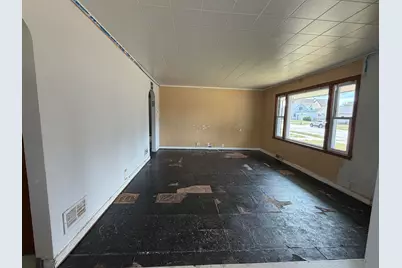 2010  12th St, Two Rivers, WI 54241 - Photo 29
