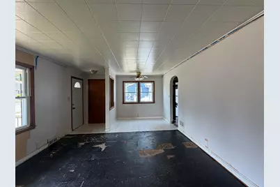 2010  12th St, Two Rivers, WI 54241 - Photo 33