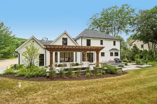 3479 Broken Bow Tr, Delafield, WI 53018 - Photo 59